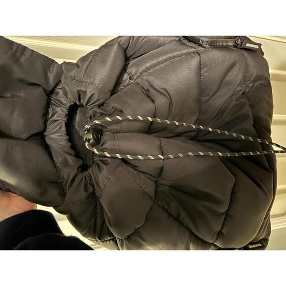 Wilo the Label Black Puffer Drawstring Backpack - Picture 4 of 5